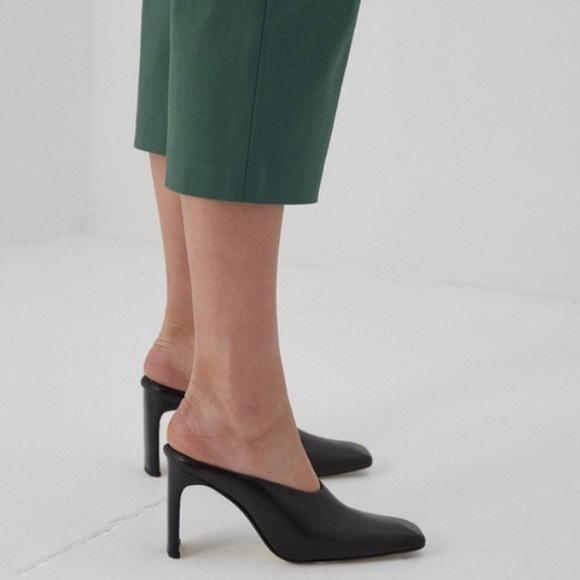 NEW Miista CELE BLACK LEATHER MULES - Picture 1 of 11